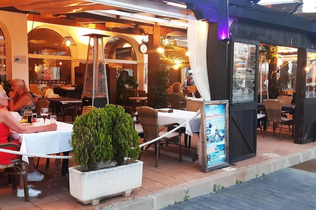 Apartament Adventure Harbour Torrevieja Zewnętrze zdjęcie